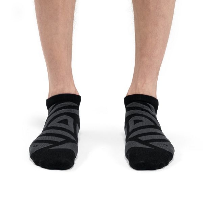 Black / Grey Men's On Running Performance Low Socks | 9728641_PH