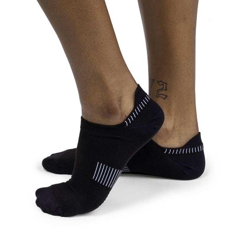 Black / White Women\'s On Running Ultralight Low Socks | 1453087_PH