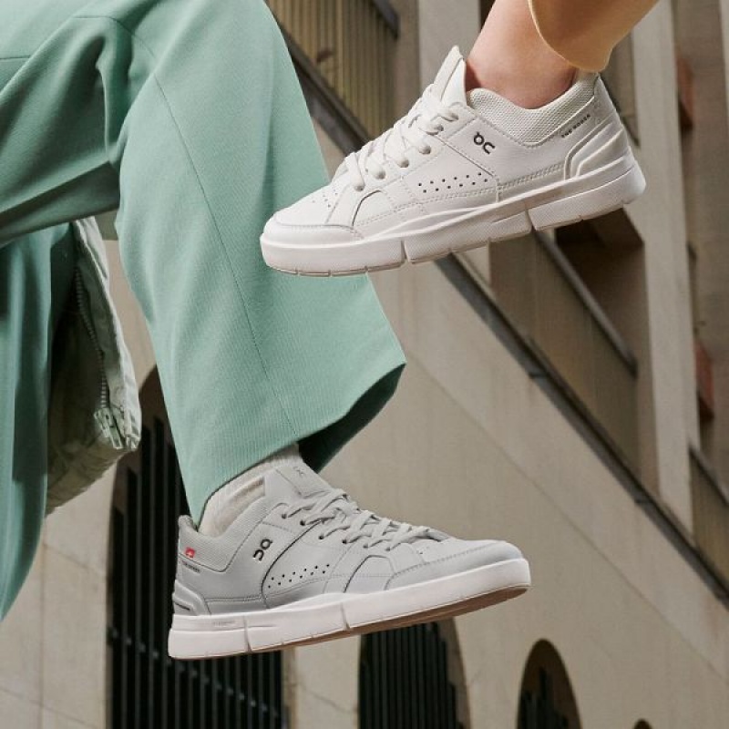 Grey / White Women's On Running THE ROGER Clubhouse Sneakers | 3904652_PH