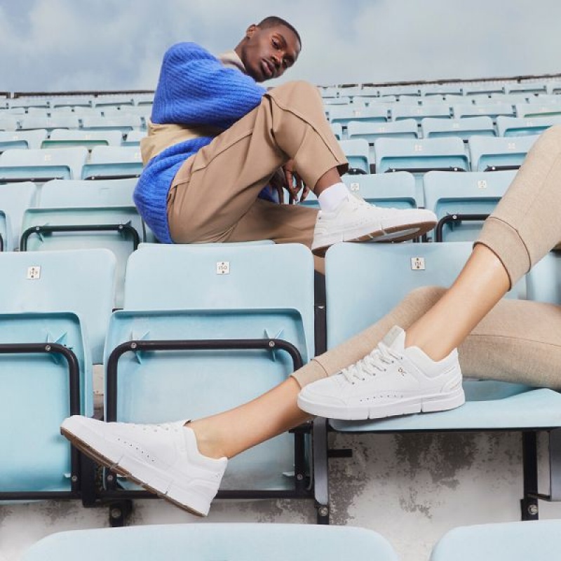 White Men's On Running THE ROGER Centre Court Sneakers | 2863970_PH